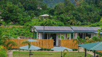 1 bedroom, desk, free WiFi, bed sheets