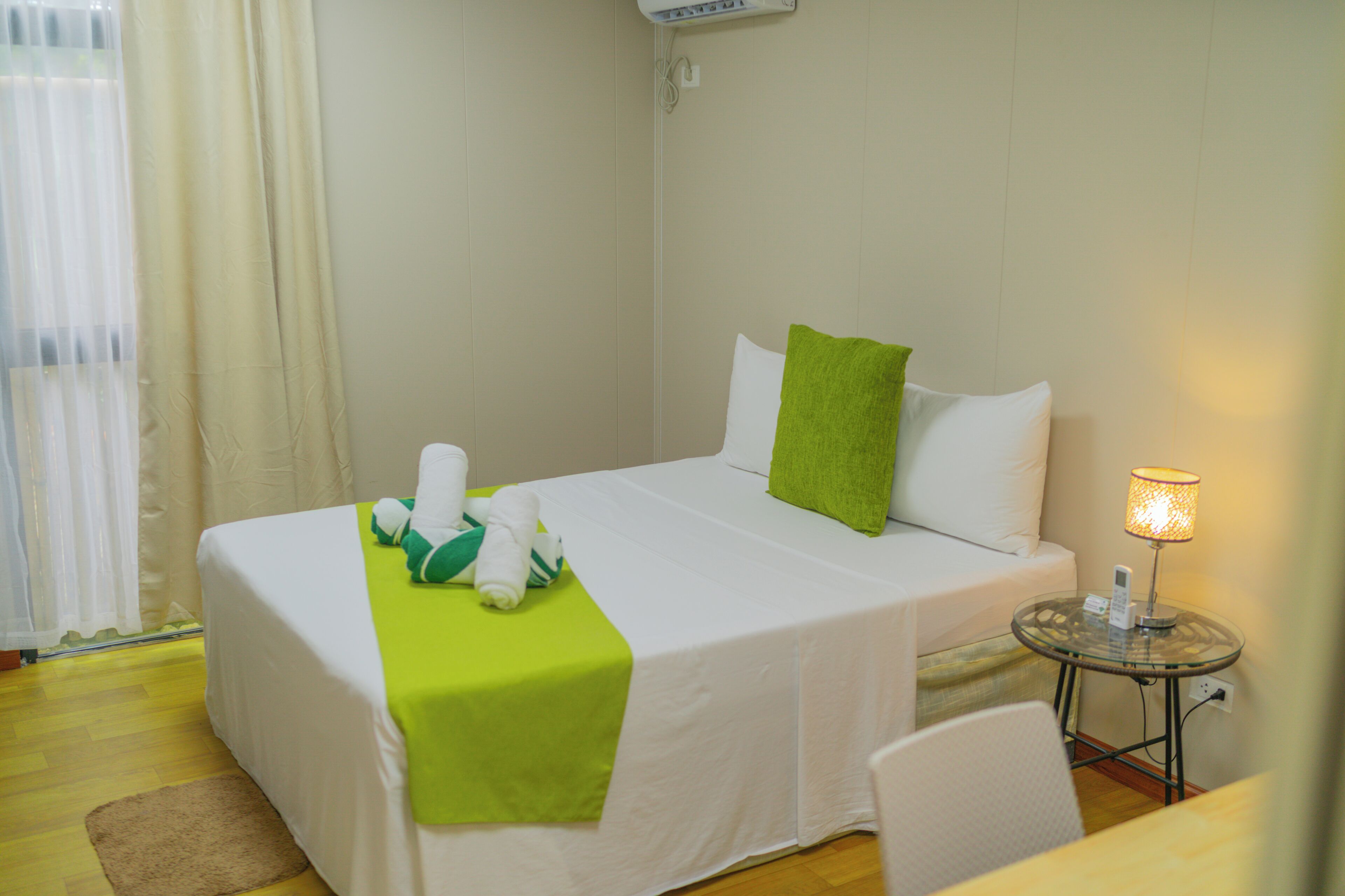 舒适平房 | 办公桌、免费 WiFi、床单