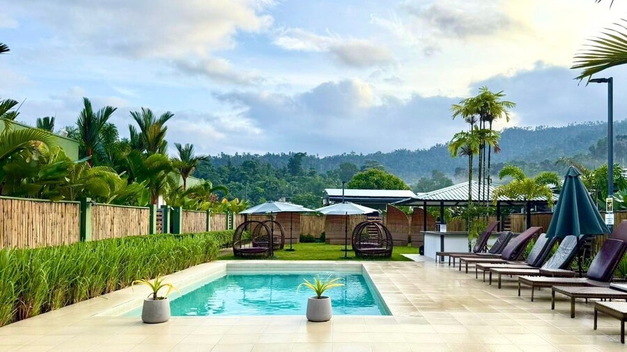 Royal Suites Port Barton