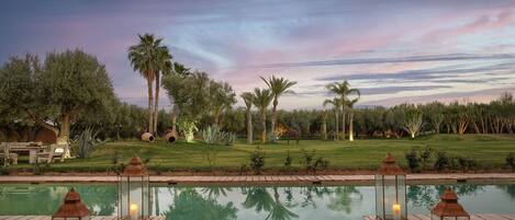 Indoor pool, outdoor pool