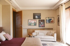 7 Schlafzimmer, Zimmersafe, Bügeleisen/Bügelbrett, kostenloses WLAN