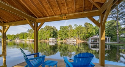 Waterfront-Gorgeous Views-New Boat House-Fire Pit-Much More!!