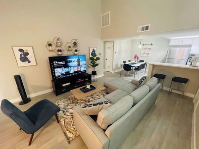 35% off Winter Special @ Desert Jewel Condo
