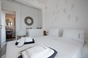 Villa | 3 bedrooms, iron/ironing board, free WiFi, bed sheets