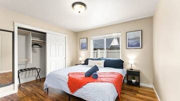 3 bedrooms, iron/ironing board, travel cot, free WiFi