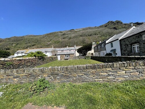 The Brewhouse Boscastle Harbour