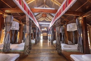 Signature Shared Dormitory | Premium bedding, minibar, free WiFi, bed sheets