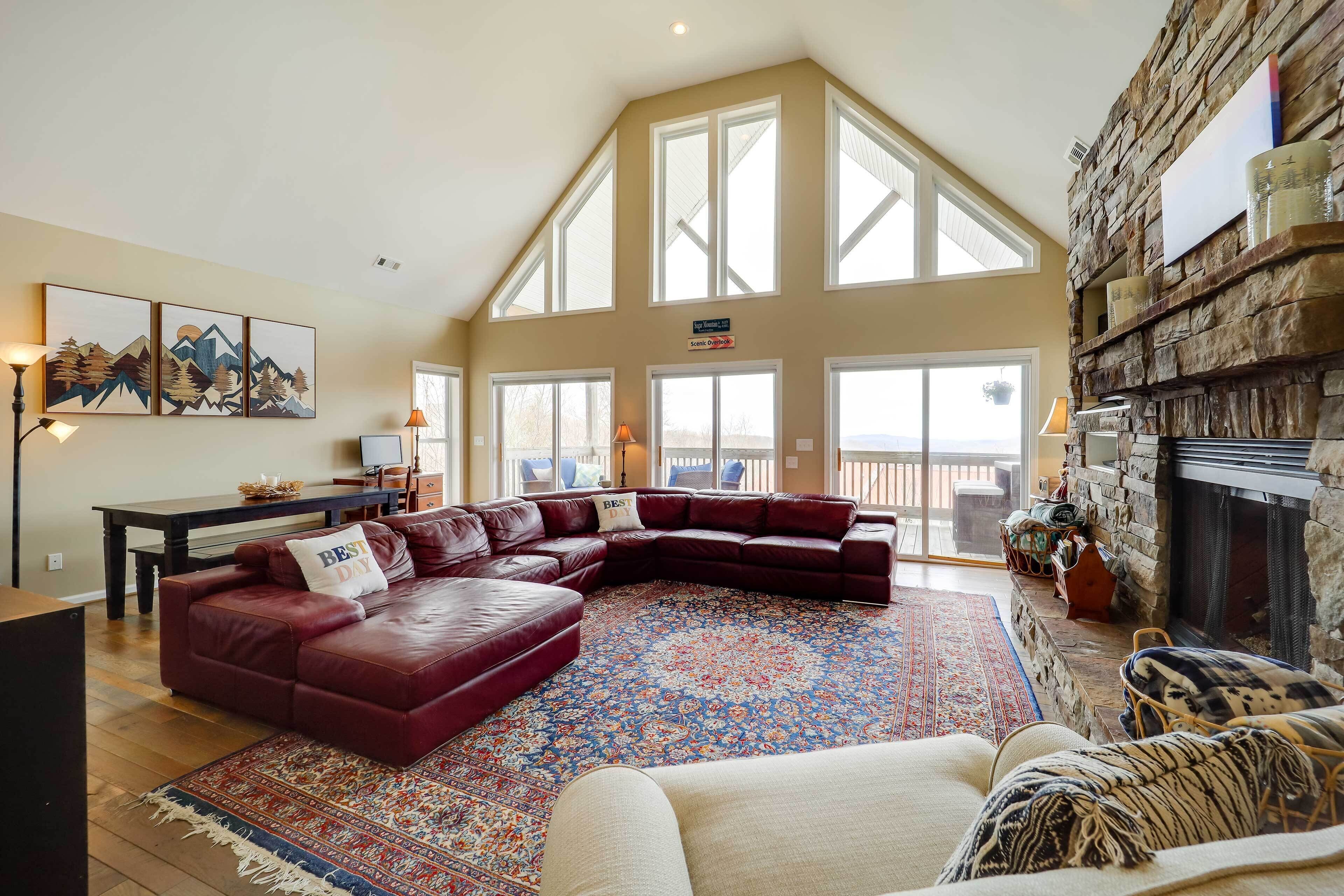 North Carolina Retreat - Deck, Grill & Fire Pit!