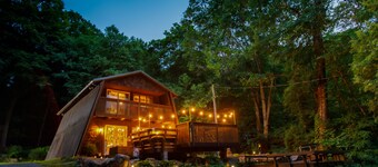 Nature Lover's Delight + Kitchen +  Cozy Fireplace