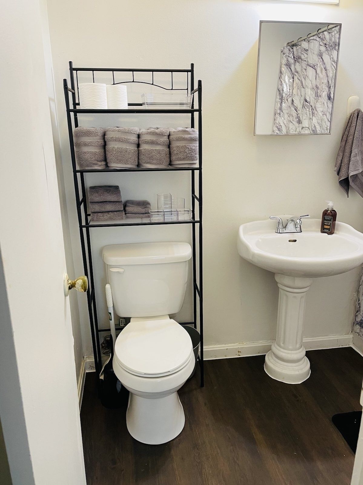 ONE BEDROOM FULLY FURNISHED APARTMENT