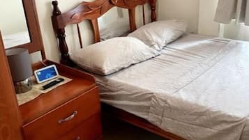 1 chambre, fer et planche Ă  repasser, lit parapluie, Wi-Fi