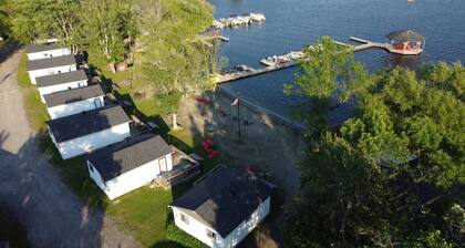 Mallard #6 Graceland Cottages