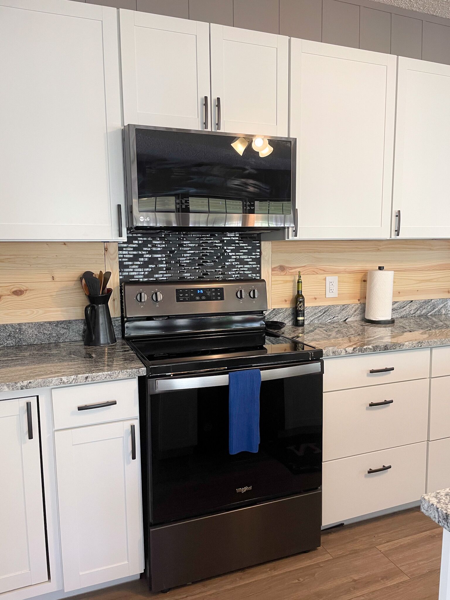 Mountain house in the heart of Valle Crucis- App State 9.7miles away-steep drwy