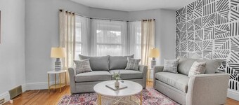 Large Charming Victorian Oasis in Elmwood Village