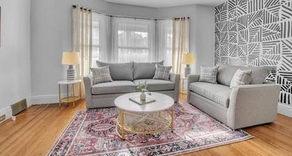 Large Charming Victorian Oasis in Elmwood Village