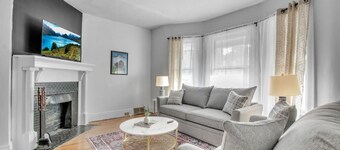 Large Charming Victorian Oasis in Elmwood Village