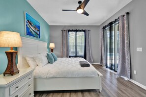 7 habitaciones, tabla de planchar con plancha y cuna de viaje 