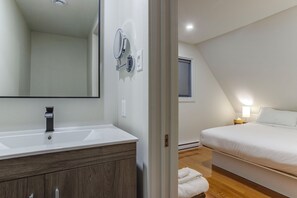 4 sovrum, strykjärn/strykbräda, internet och sängkläder