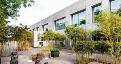 Hongkou Silver Hotel