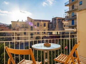 Superior Room | City view