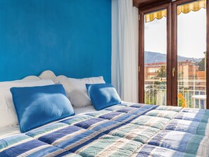 Camera Superior | Copriletto in piuma, Wi-Fi gratuito, lenzuola