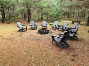 Property grounds - Gorgeous home close to Fish Creek & Hot Tub! (Fish Creek)