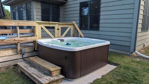 مغطس سبا خارجي