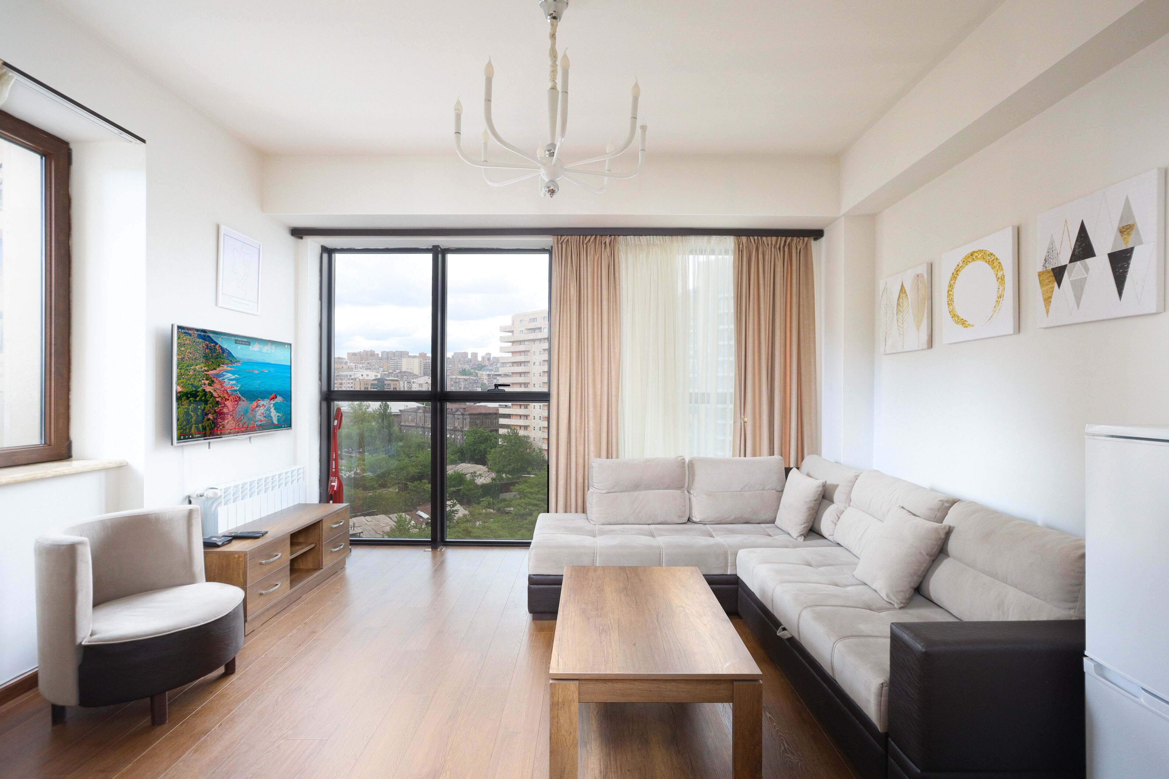 Classic Apartment | Living area | Flat-screen TV