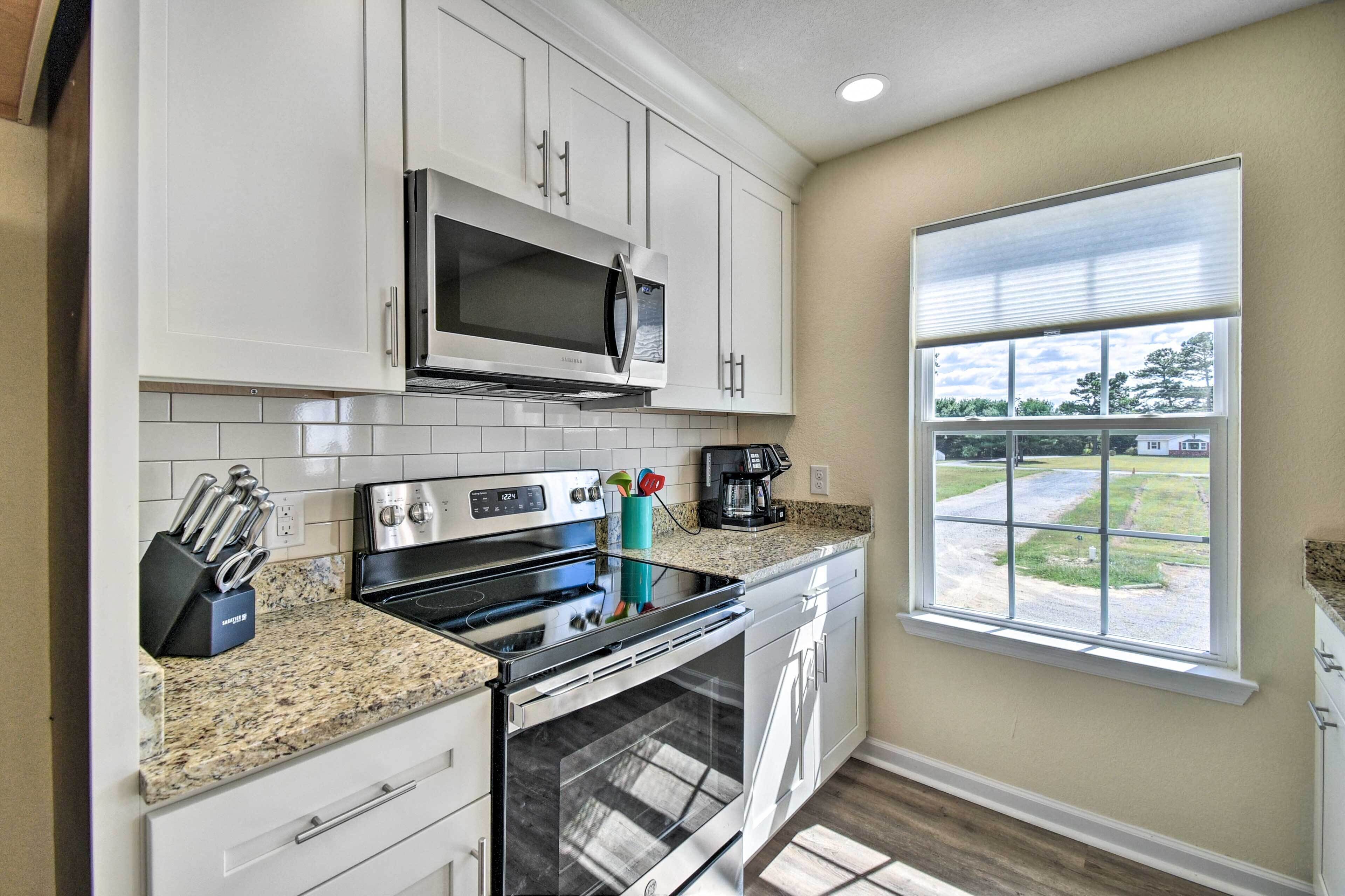 Cozy Cape Charles Apartment: Walk to Beaches!