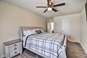 2 bedrooms, iron/ironing board, travel crib, internet