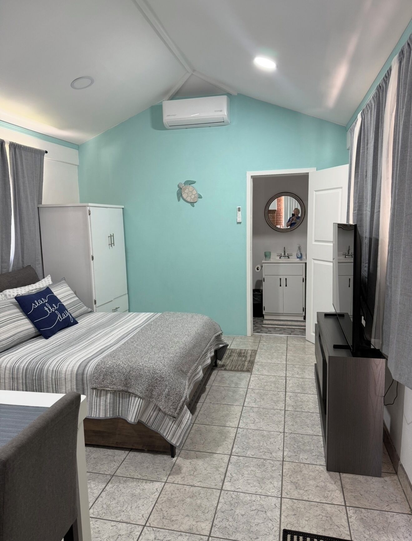 Estúdio romântico | Ferros/tábuas de passar roupa, Wi-Fi de cortesia, roupa de cama