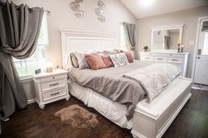 5 habitaciones, escritorio, tabla de planchar con plancha y wifi gratis 