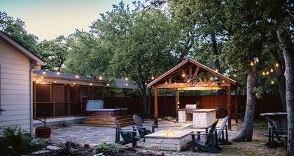 Holly's Texas Oasis