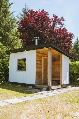 Pointless Break - Renfrew Getaway House W/ Sauna - 7320 Pacheena Rd