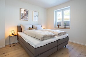 2 Schlafzimmer, Reisekinderbett, kostenloses WLAN
