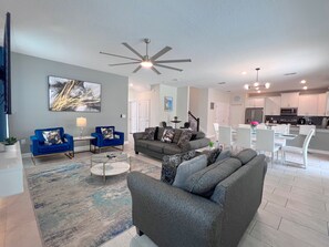 スマートテレビ、テーブルサッカー台