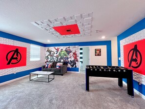 Spielezimmer