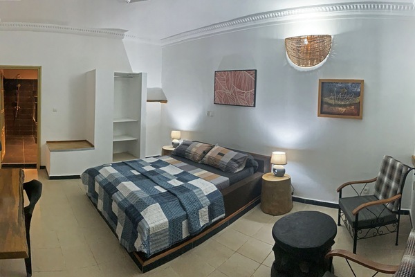 Decoración personalizada, escritorio y sistema de insonorización