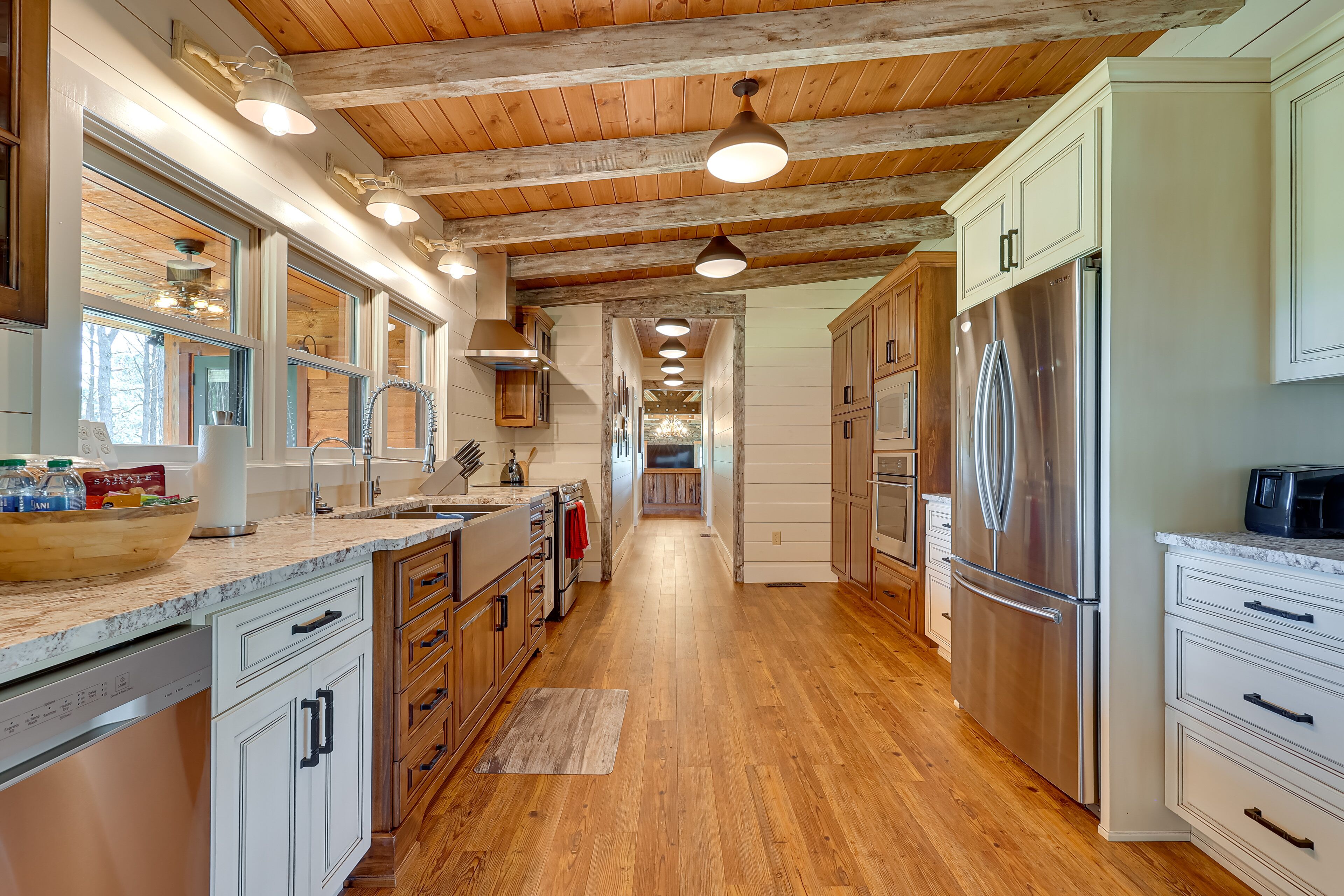 Spacious Alabama Retreat - Deck, Grill & Fire Pit!