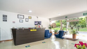 Reception - Hotel Barcelona Estadio (Medellín)