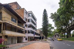 Front of property - Hotel Barcelona Estadio (Medellín)
