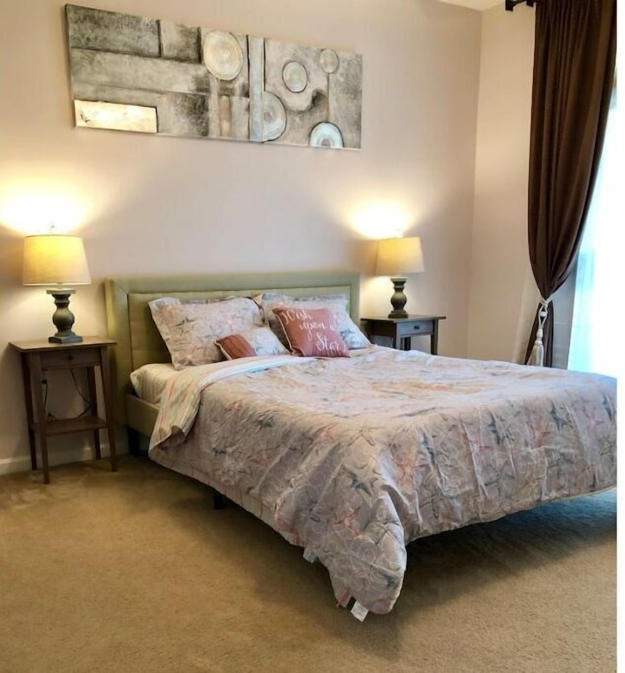 Modern & Cozy. Close to Lewes, Rehoboth Beaches. Community Pool