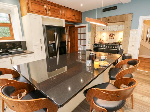 The Old Post Office - Pet Friendly Group Stays in Holmfirth