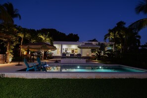 Outdoor pool, a heated pool