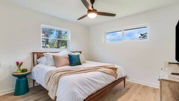 3 slaapkamers, bedden met traagschuimmatras, een bureau