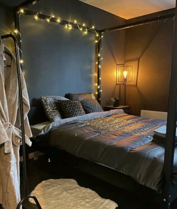 1 habitación, wifi y ropa de cama