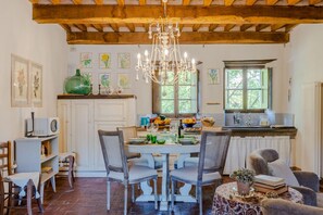 Apartment | 2 bedrooms - Casa Cassettari Apartment With Garden (Coreglia Antelminelli)
