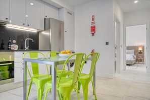 Dining - Beco Santa Emilia 3J, a Home in Madeira (Funchal)