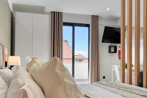 Iron/ironing board, free WiFi, bed sheets - Beco Santa Emilia 4Q, a Home in Madeira (Funchal)
