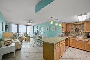 Interior - 2BR/2B~Direct Beachfront Balcony View (Gulf Shores)